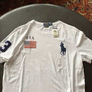 Men’s XL polo tee